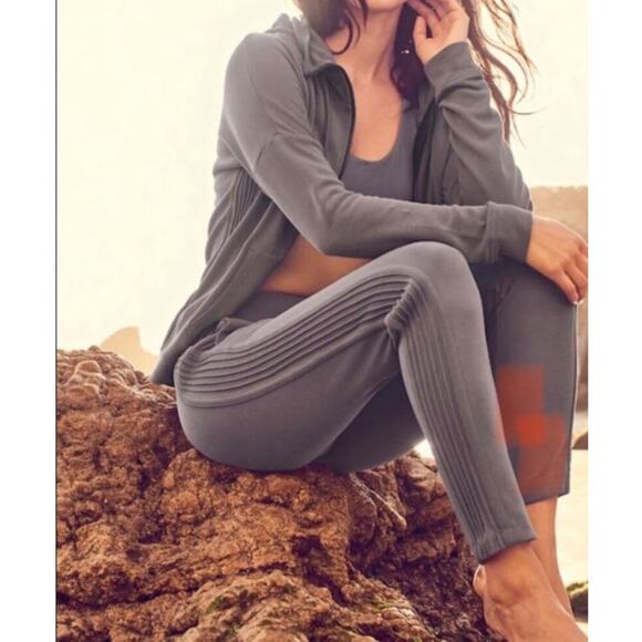 Athleta Taupe Cropped Pants - Picture 2 of 9